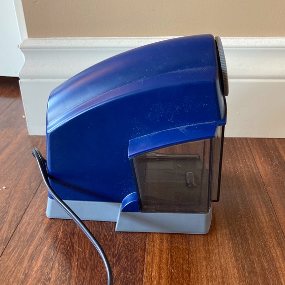 X-Acto School Pro Pencil Sharpener - Picture 2 of 5